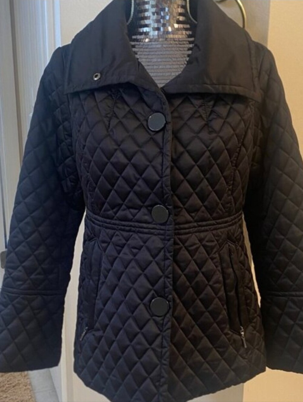 JONES NEW YORK -SIZE MED- WOMANS DIAMOND QUILTED JACKET